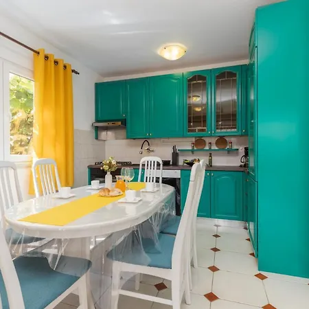 Cukerina With Whirpool & Sauna פורץ