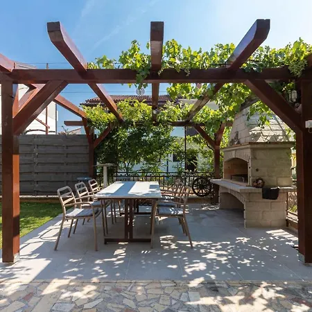 Cukerina With Whirpool & Sauna דירה *