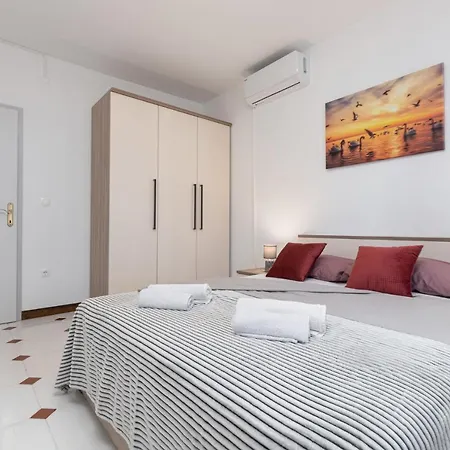 Διαμέρισμα Cukerina With Whirpool & Sauna Πόρετς